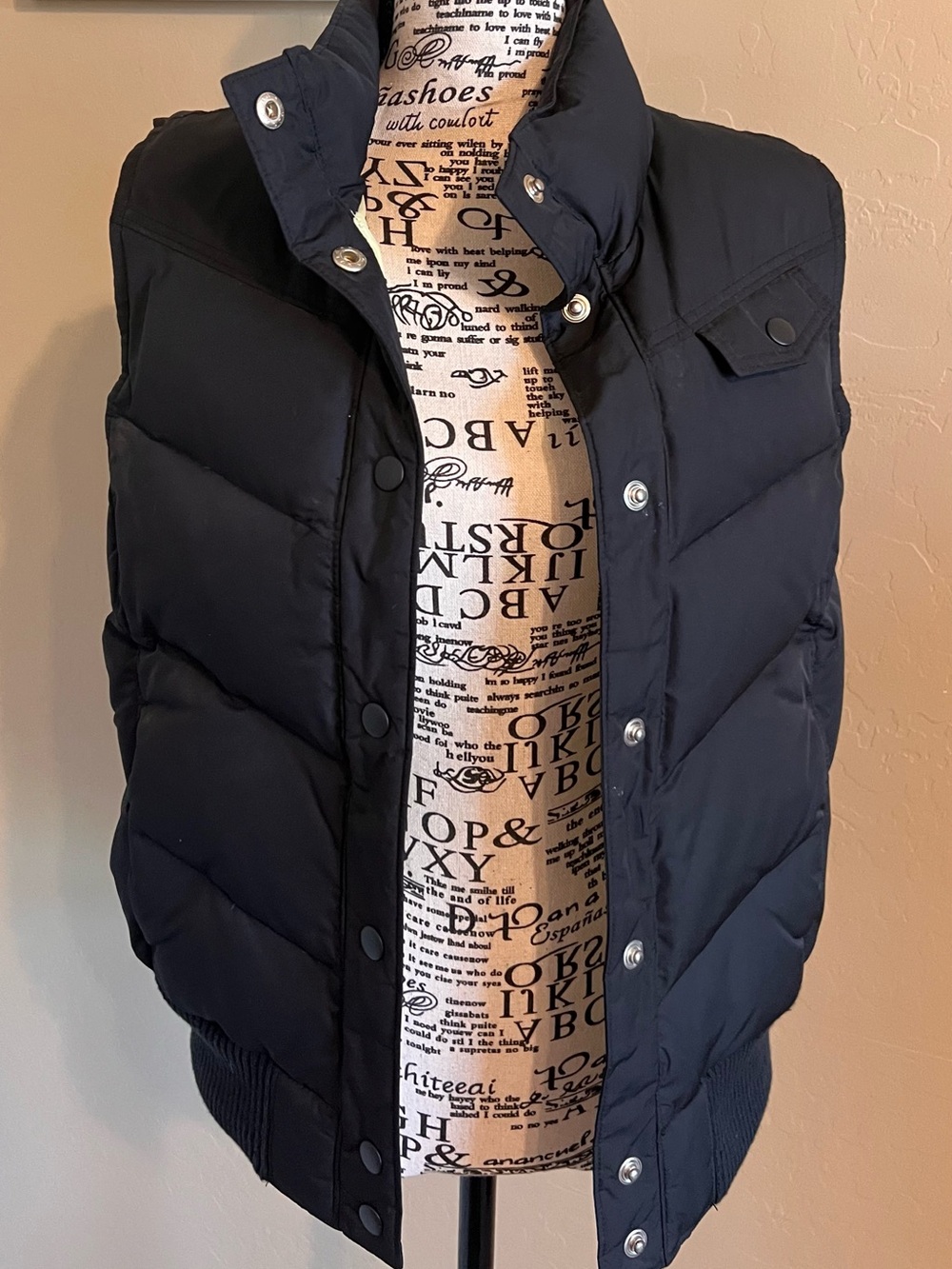GAP Navy Quilted Puffer Vest with Snap Front